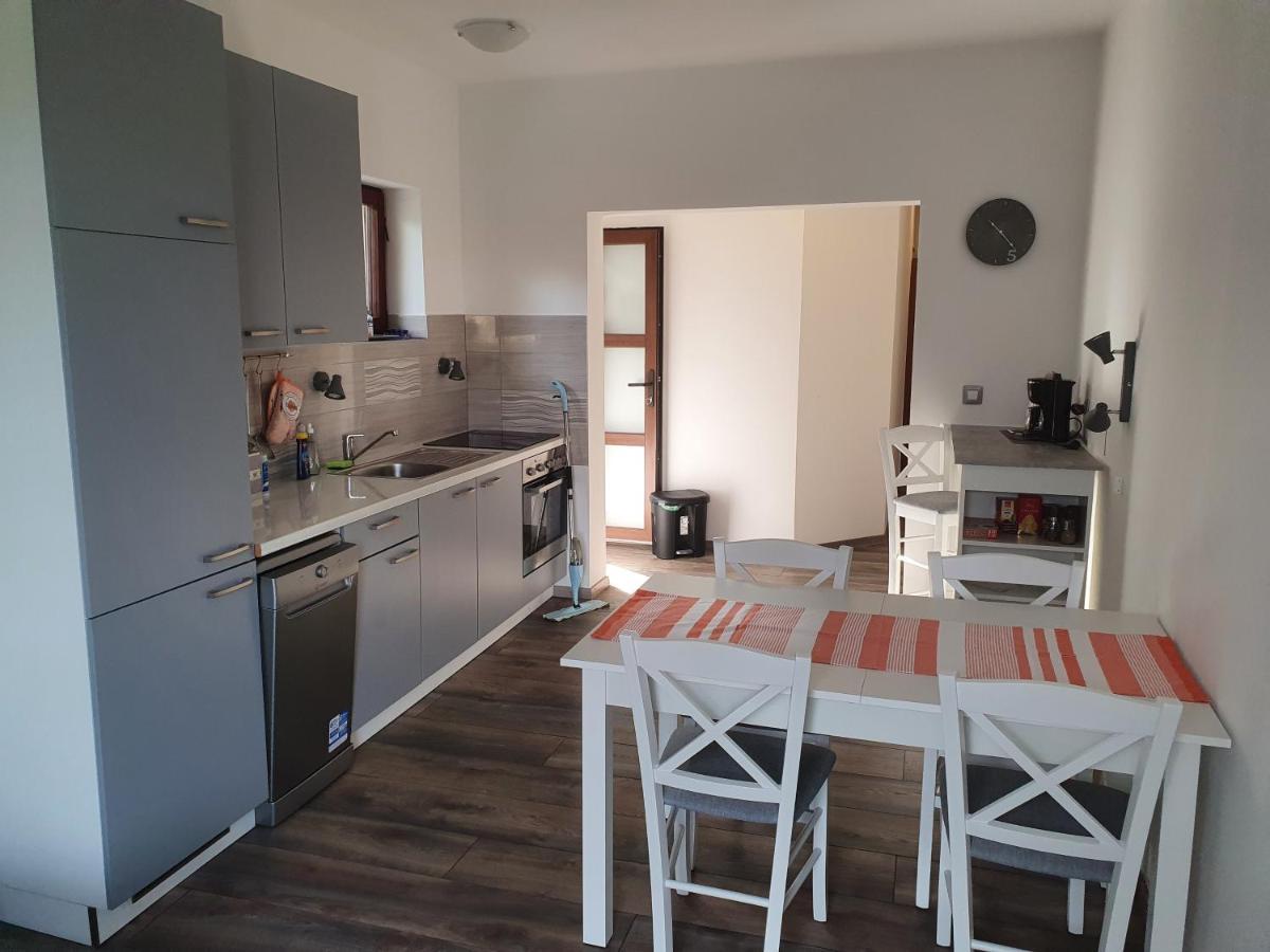 Apartman Vida Ічичі Екстер'єр фото